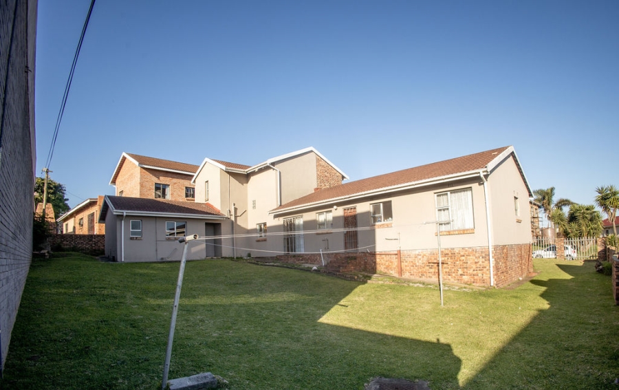 4 Bedroom Property for Sale in Sunnyridge Eastern Cape